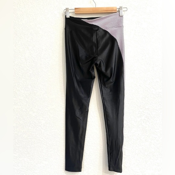 NEW Koral Chase High Rise Leggings in Black / Passion Activewear Athleisure - Picture 11 of 15